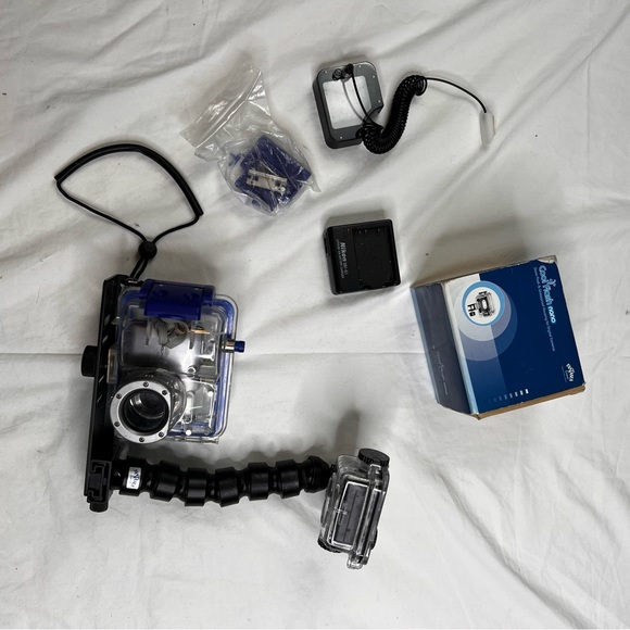 Nikon Cameras, Photo & Video Nikon Underwater Camera Coolpix P4 With Flash And Under Water